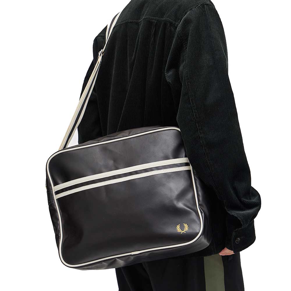 フレッドペリーバッグFREDPERRYClassicShoulderBagL8257(D57:BLACK/ECRU)(Y15:NAVY/ECRU)(V11:ECRU/NIGHTGREEN)ショルダーボディバッグ