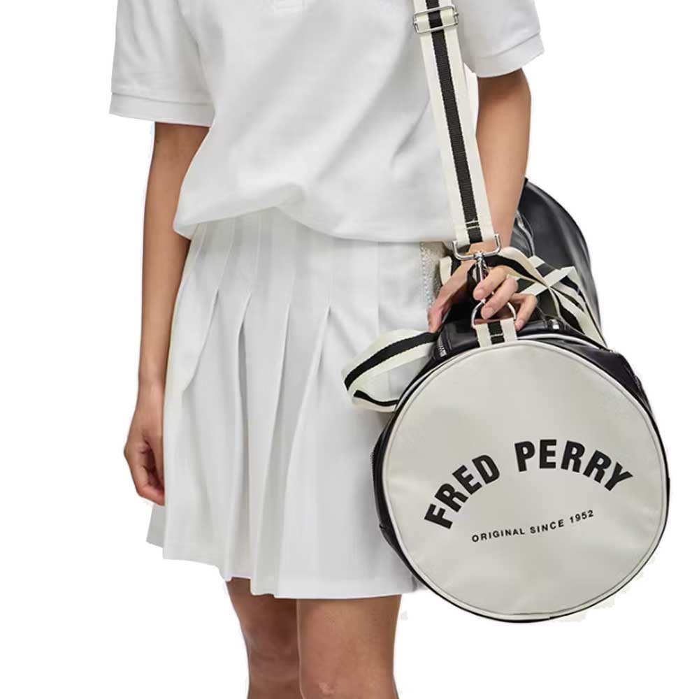 フレッドペリーバッグFREDPERRYCLASSICLARGEBARRELBAGL9266D57(BLACK/ECRU)ラージサイズバレルバッグドラムバッグボストンバッグ