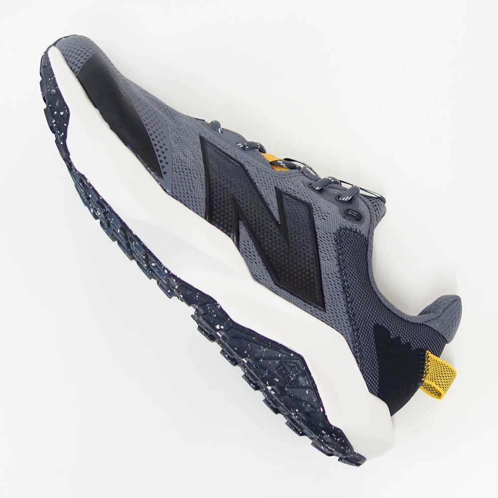 newbalanceニューバランスDynaSoftNitrel(ダイナソフトナイトレル)グレー/ブラックmtntrcd6(メンズ)スニーカーアウトドアウォーキングランニングシューズ4E「靴」