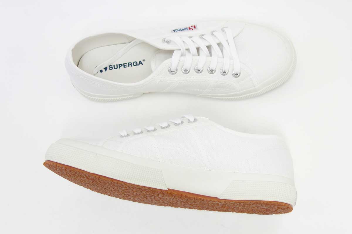 スペルガ SUPERGA 2750-COT U CLASSIC(ユニセックス)ホワイト (s000010 901) ナチュラルなキャンバススニーカー 「靴」