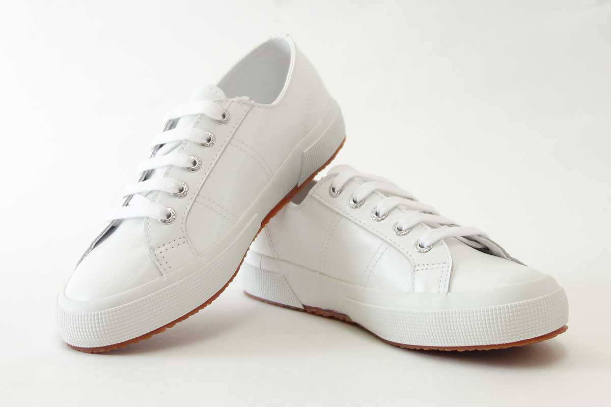 スペルガ SUPERGA 2750 NAPLNGCOTU(ユニセックス)White (S8115BW) 風合いの良い天然皮革スニーカー 「靴」