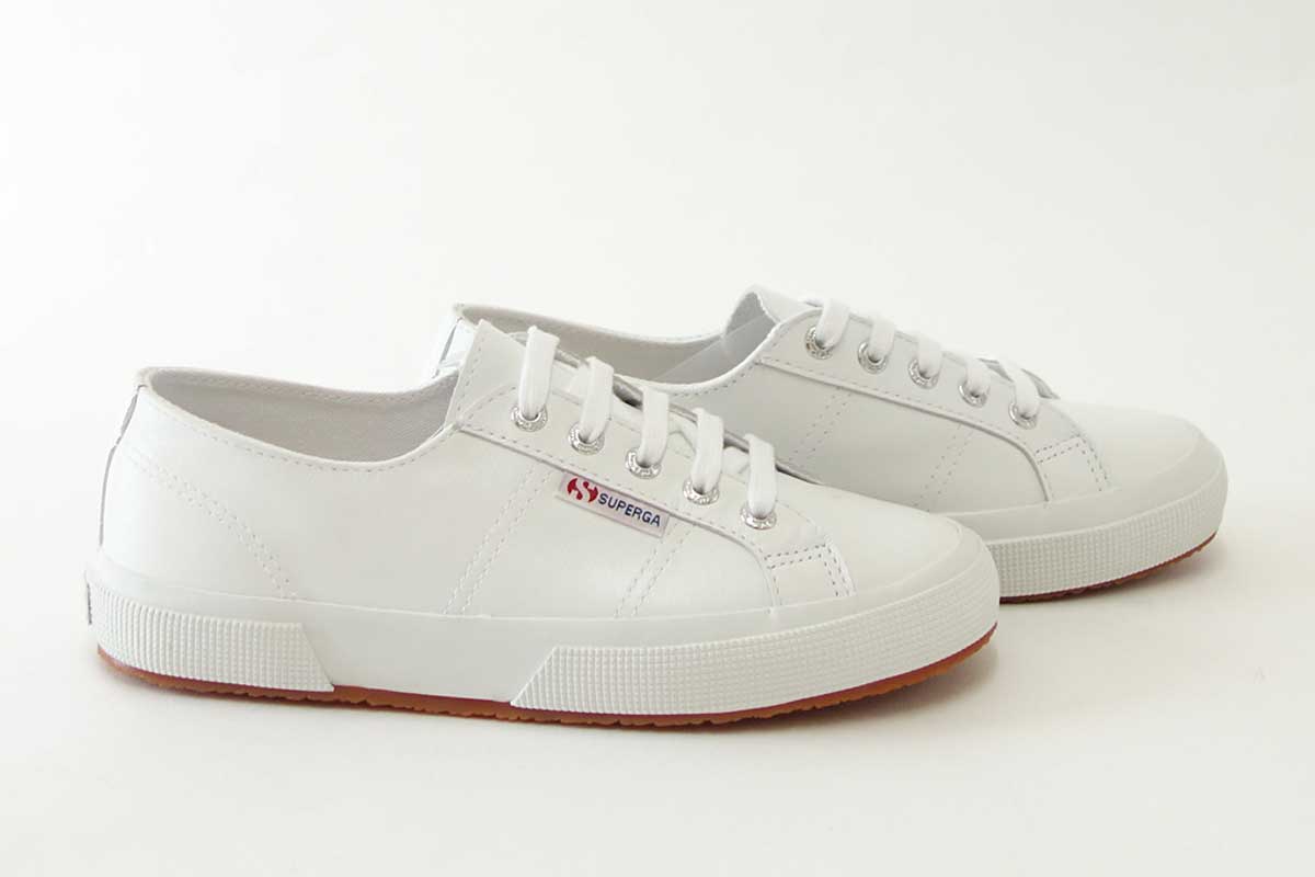 スペルガ SUPERGA 2750 NAPLNGCOTU(ユニセックス)White (S8115BW) 風合いの良い天然皮革スニーカー 「靴」