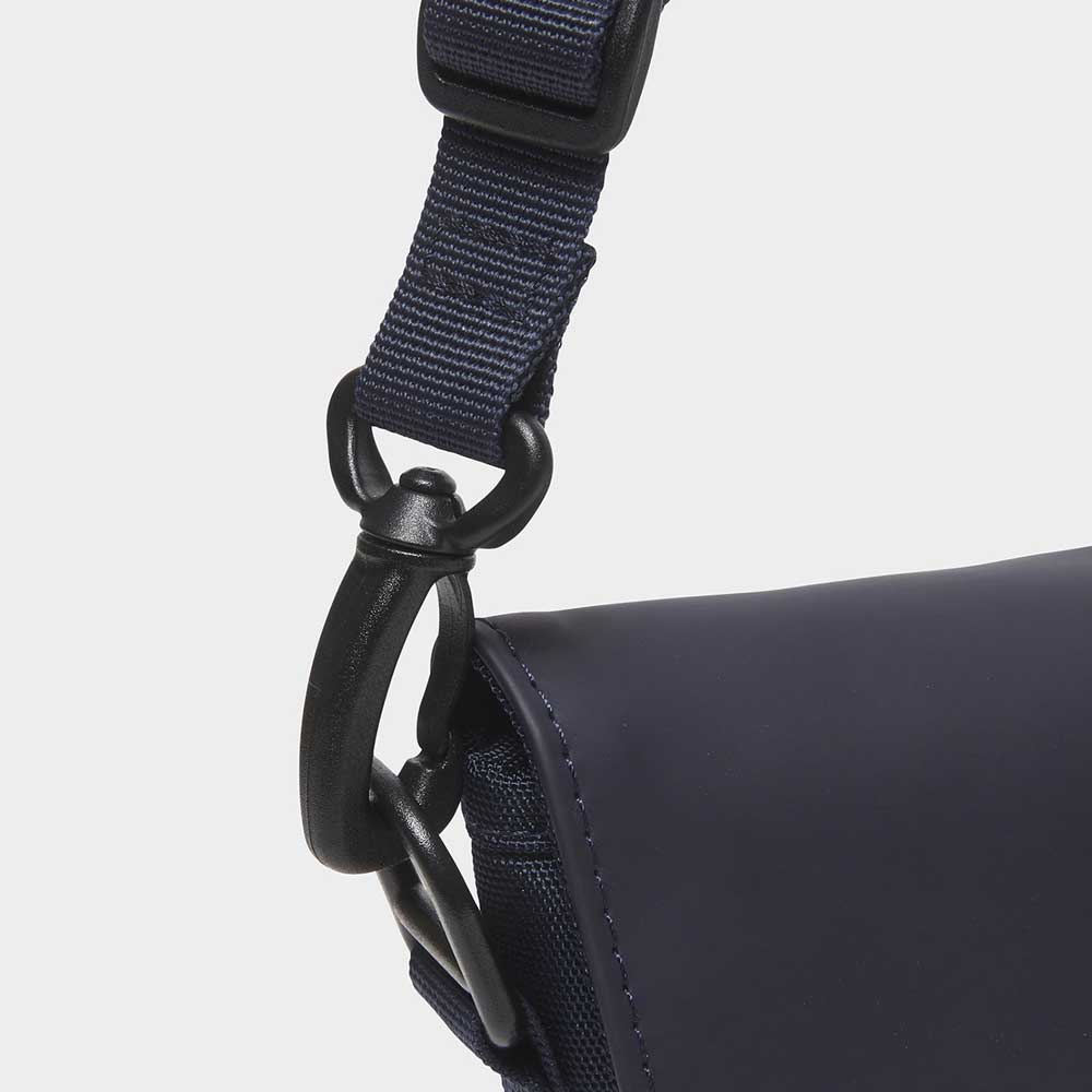 エーグル AIGLE ZNH112J 075 アーバンモビリティ ミニメッセンジャーバッグ カラー:マリーンエーグル