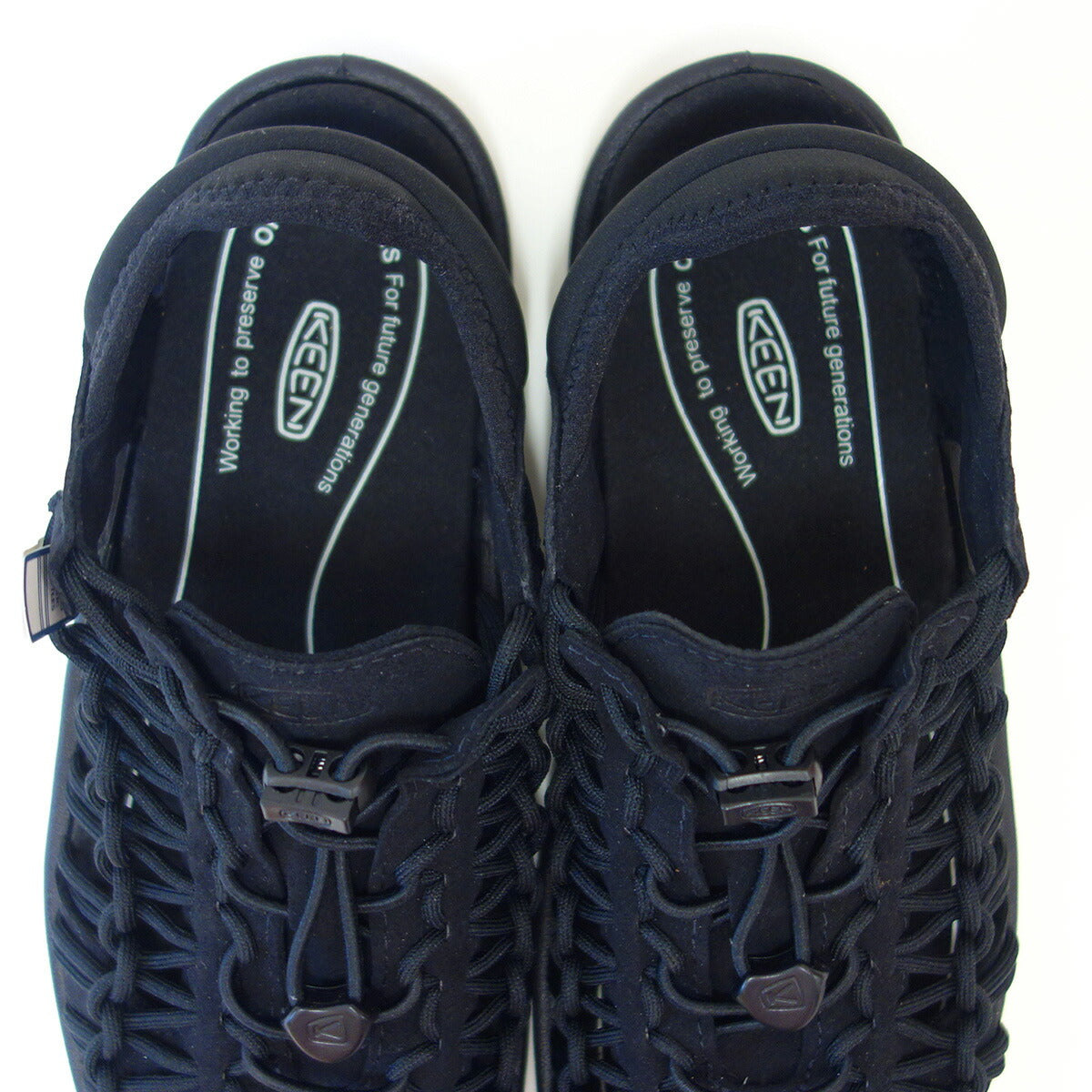 KEENキーンUNEEK2OT(ユニークツーオーティー)1027290(メンズ)カラー:Black/Blackスニーカーサンダルアフタースポーツシューズオフィスシューズガーデニングシューズキャンプシューズ「靴」