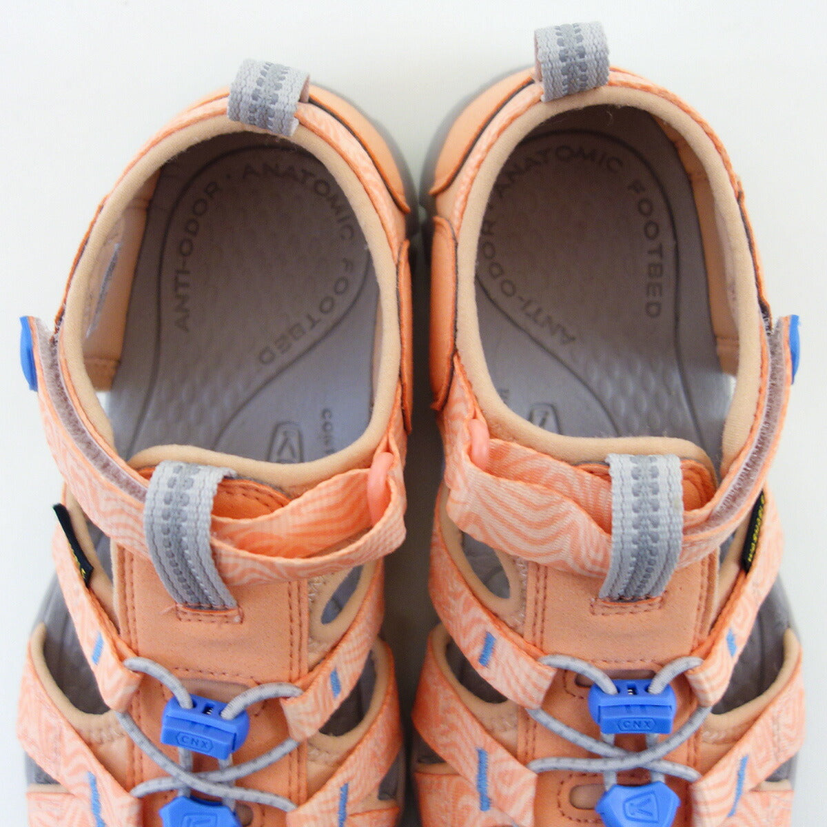 キーンKEENSeacamp2CNX(キッズ)1028858シーキャンプツーシーエヌエックス1028849PapayaPunch/Marina(キッズジュニア)スポーツスリッポンシューズスニーカーサンダル「靴」