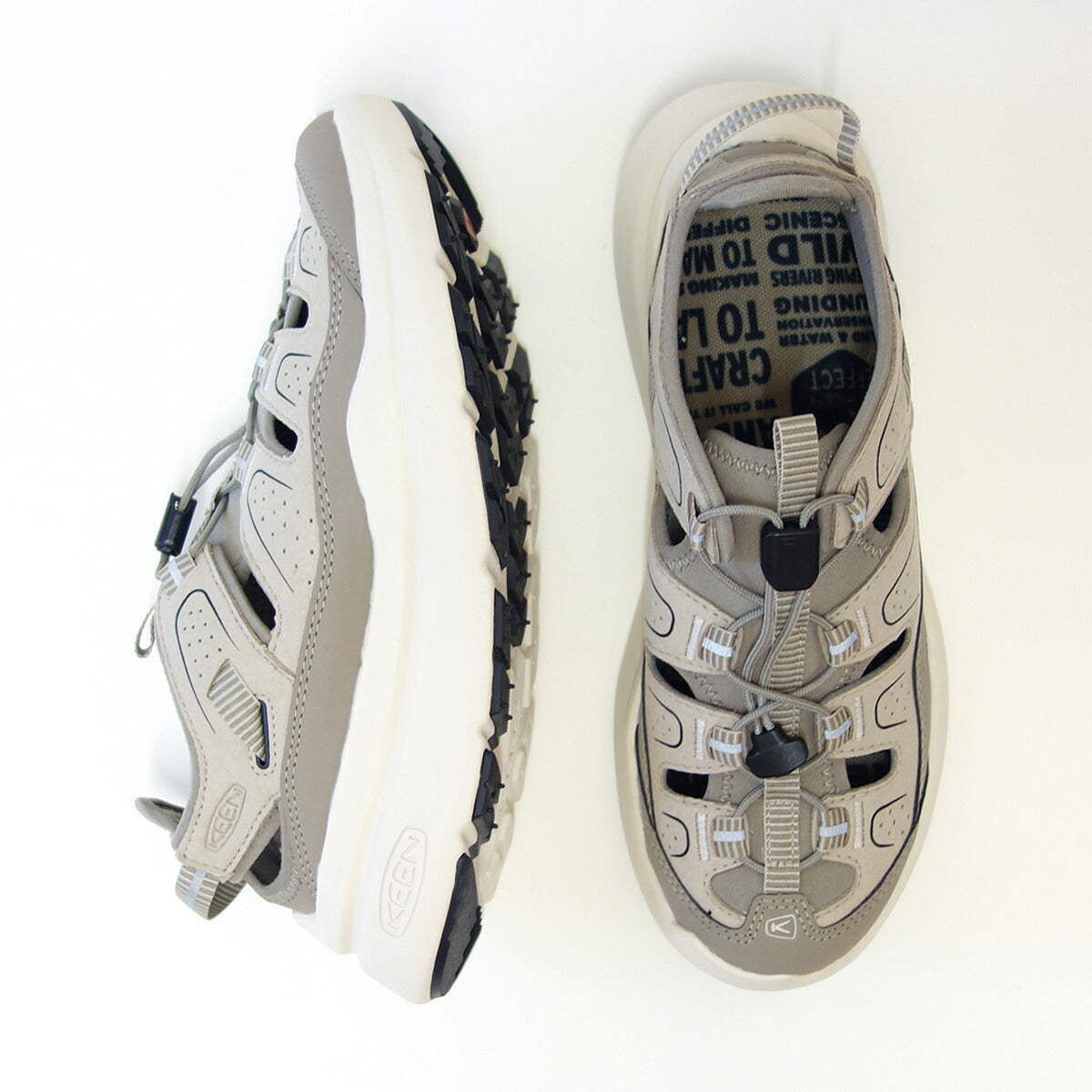 KEENキーンWK450SANDAL1028923ダブルケー450サンダルカラー:PlazaTaupe/Blackウォーキングトラベル(レディース)「靴」