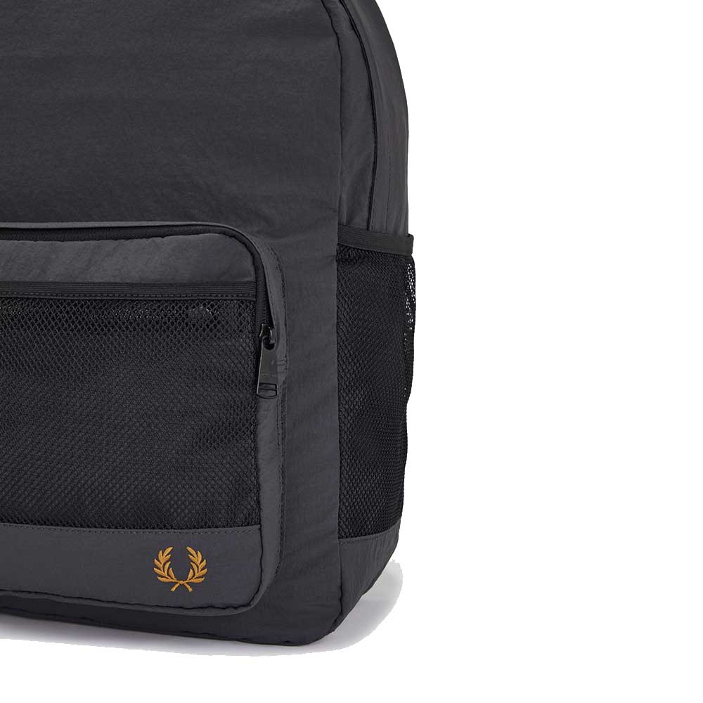 FREDPERRYフレッドペリーCrinkleNylonMeshBackPackL7290297(ANCHORGREY)リュックバックパック
