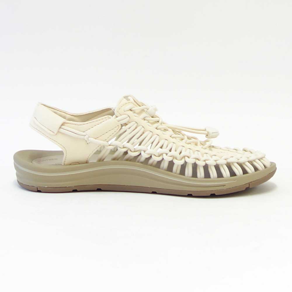 KEEN キーン UNEEK（ユニーク） 1028326（ユニセックス） カラー：WHITE CAP/CORNSTALK スニーカー サンダル アフタースポーツシューズ オフィスシューズ ガーデニングシューズ キャンプシューズ 「靴」