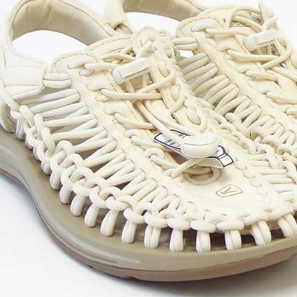 KEEN キーン UNEEK（ユニーク） 1028326（ユニセックス） カラー：WHITE CAP/CORNSTALK スニーカー サンダル アフタースポーツシューズ オフィスシューズ ガーデニングシューズ キャンプシューズ 「靴」