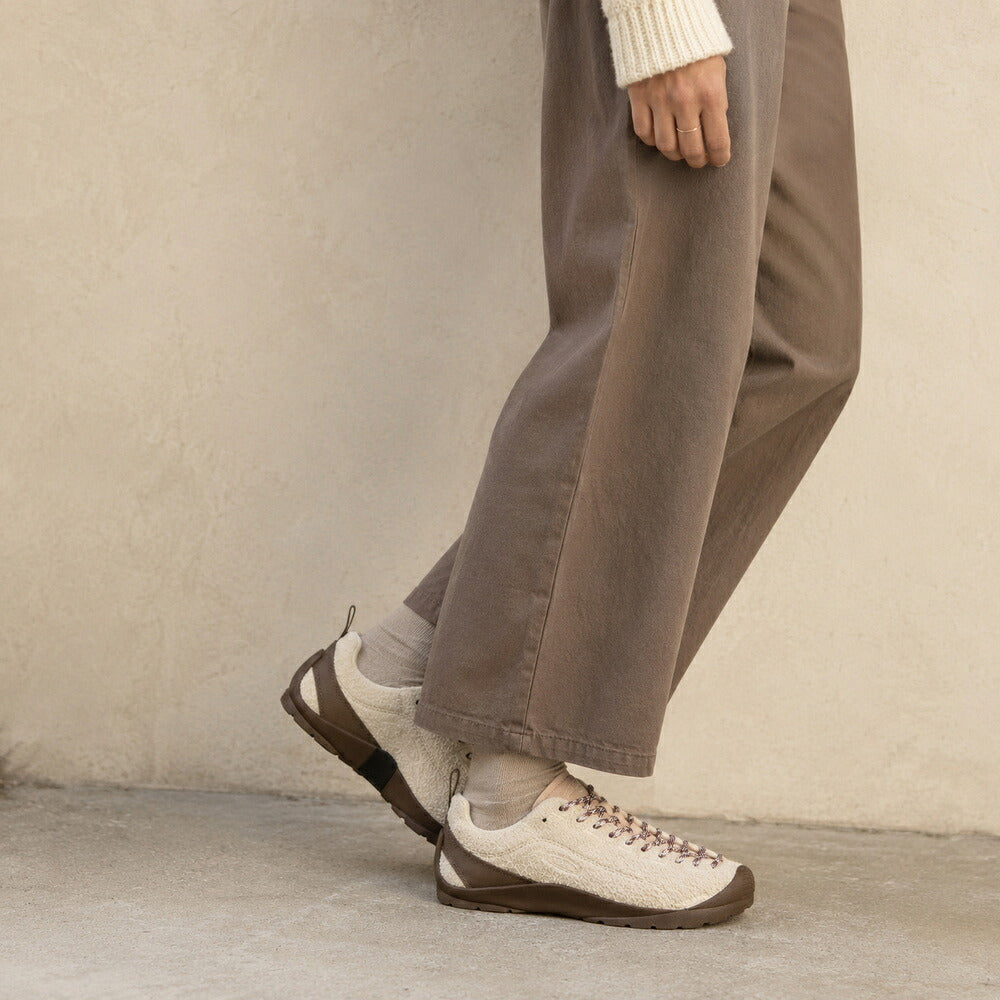 KEENキーンJASPERジャスパー1032946（レディース）カラー：birch/cameoroseアウトドアスニーカーウォーキングシューズ「靴」