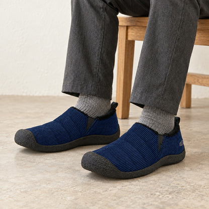 キーンKEENハウザーツー1032952NavalAcademyCorduroy（メンズ）ソフトなナイロン素材温かみのあるスリッポンシューズ「靴」