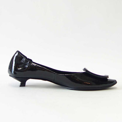 RABOKIGOSHI works（ラボキゴシ ワークス） 12629 ブラックエナメル  キトゥーンヒールモチーフパンプス  天然皮革 3cmヒール スリップオン シューズ「靴」