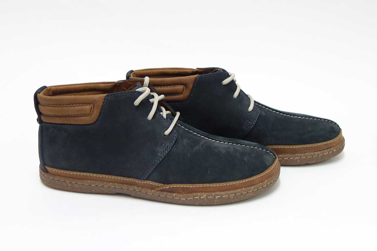 【訳あり商品店内展示品色あせあり】Clarksクラークス（メンズ）TrapellMidトラペルミッド26122271ネイビーヌバック「靴」