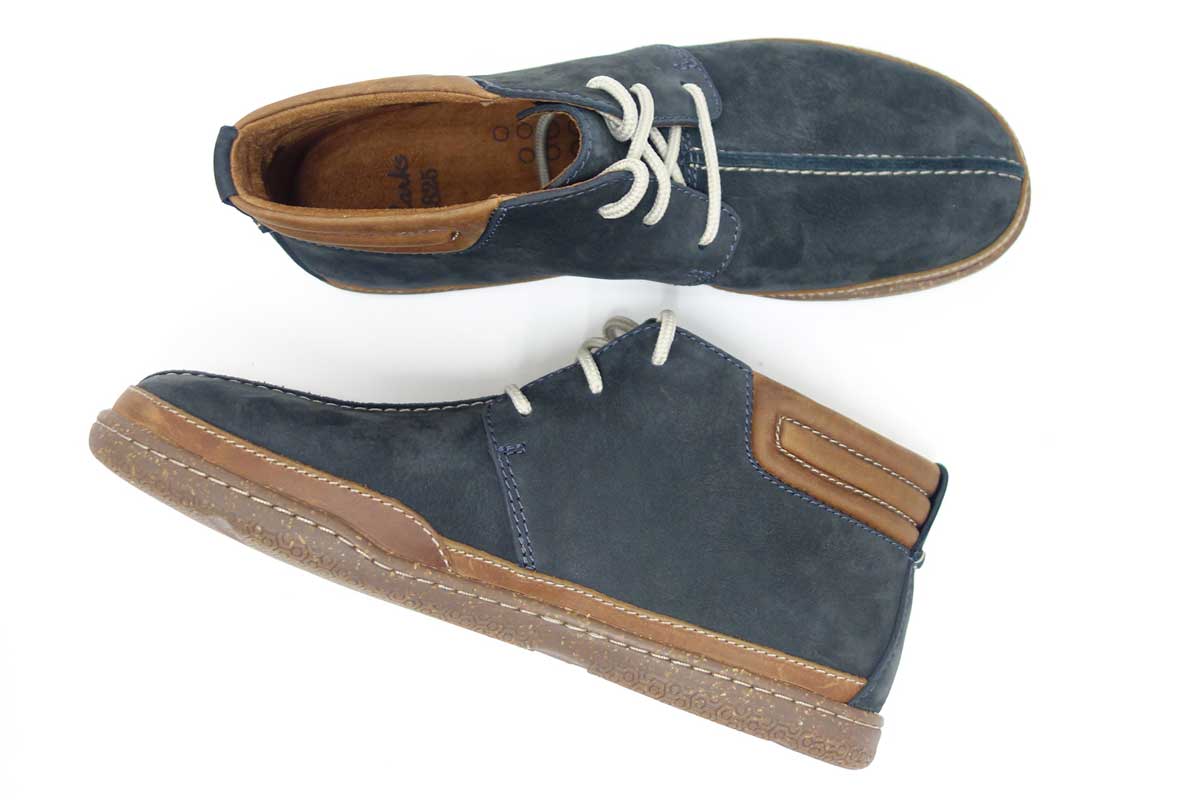 【訳あり商品店内展示品色あせあり】Clarksクラークス（メンズ）TrapellMidトラペルミッド26122271ネイビーヌバック「靴」