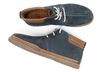【訳あり商品店内展示品色あせあり】Clarksクラークス（メンズ）TrapellMidトラペルミッド26122271ネイビーヌバック「靴」