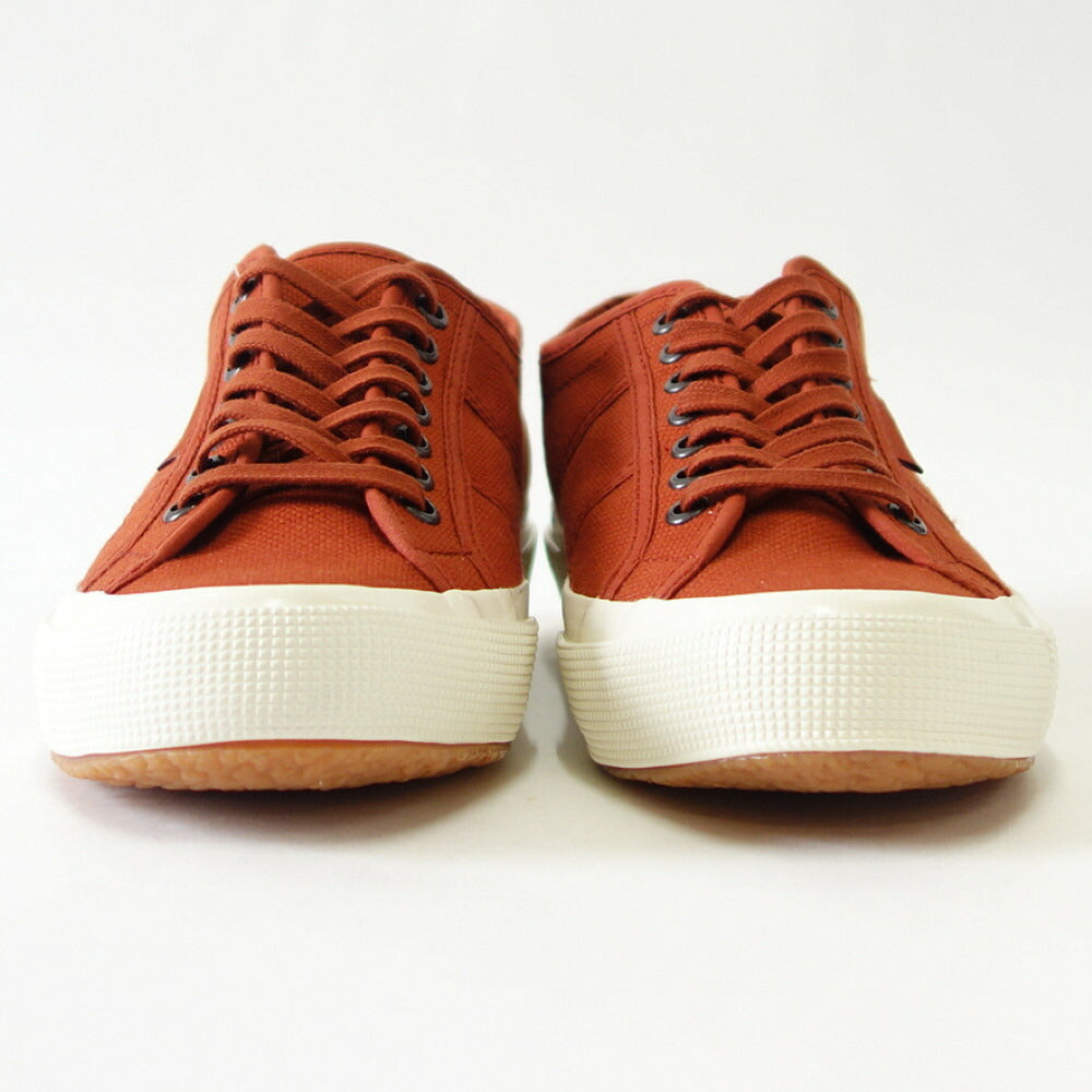 スペルガ SUPERGA 2750 OG（ユニセックス）BROWN PIQUANT-AVORIO  (3a3111twaqs)  ナチュラルなキャンバススニーカー  「靴」