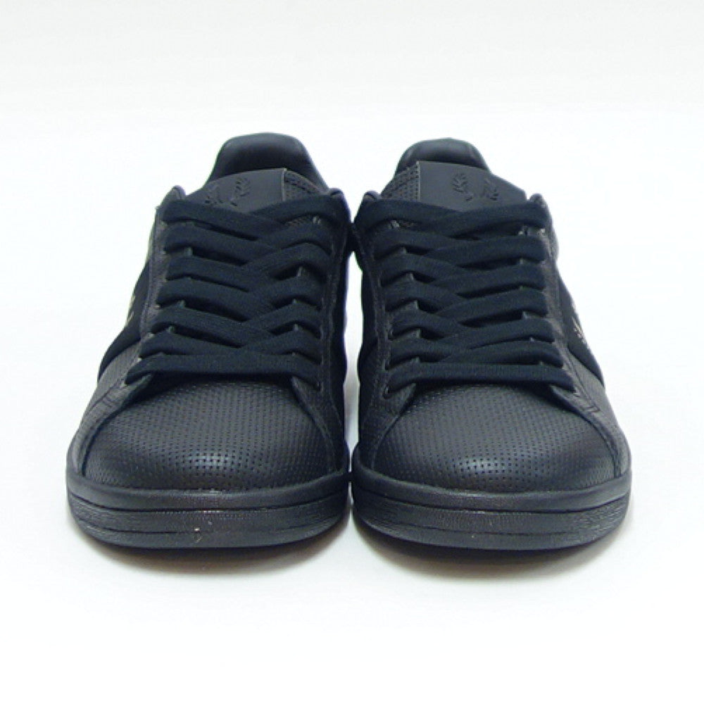 フレッドペリー  FRED PERRY B4293 102 B721 Pique Emboss Lea/Branding（メンズ） カラー：ブラック  天然皮革 ローカットスニーカー レザースニーカー テニスシューズ  「靴」