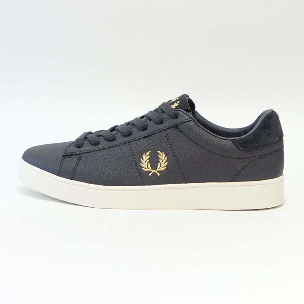 【SALE 20%OFF】 FRED PERRY フレッドペリー  B 4322 G85（ユニセックス）SPENCER TUMBLED LEATHER （スペンサー タンブルド レザー） カラー：グレー  天然皮革のローカットスニーカー 展開サイズ 26cm 28cm  「靴」