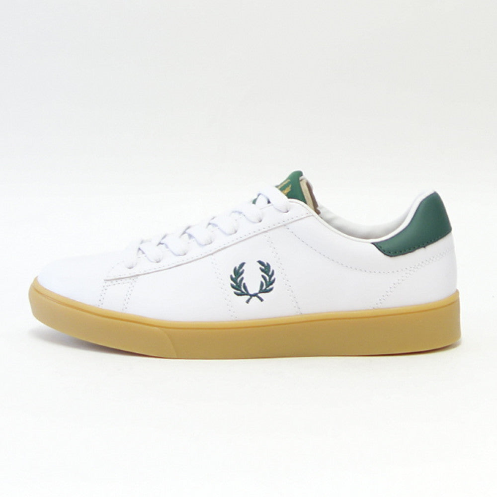 【SALE 20%OFF】 FRED PERRY フレッドペリー  B 4334 300（ユニセックス）SPENCER LEATHER （スペンサー レザー） カラー：ホワイト  天然皮革のローカットスニーカー  展開サイズ 26cm 27cm 28cm 「靴」