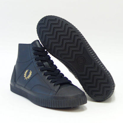 FRED PERRY フレッドペリー  B4358 102（ユニセックス）HUGHES MID LEATHER カラー：ブラック  天然皮革 ミッドカットスニーカー テニスシューズ  「靴」