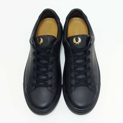 フレッドペリー FRED PERRY  B5311 102（ユニセックス）B71 Tumbled Leather カラー：ブラック レザースニーカー  クラシックデザイン 「靴」