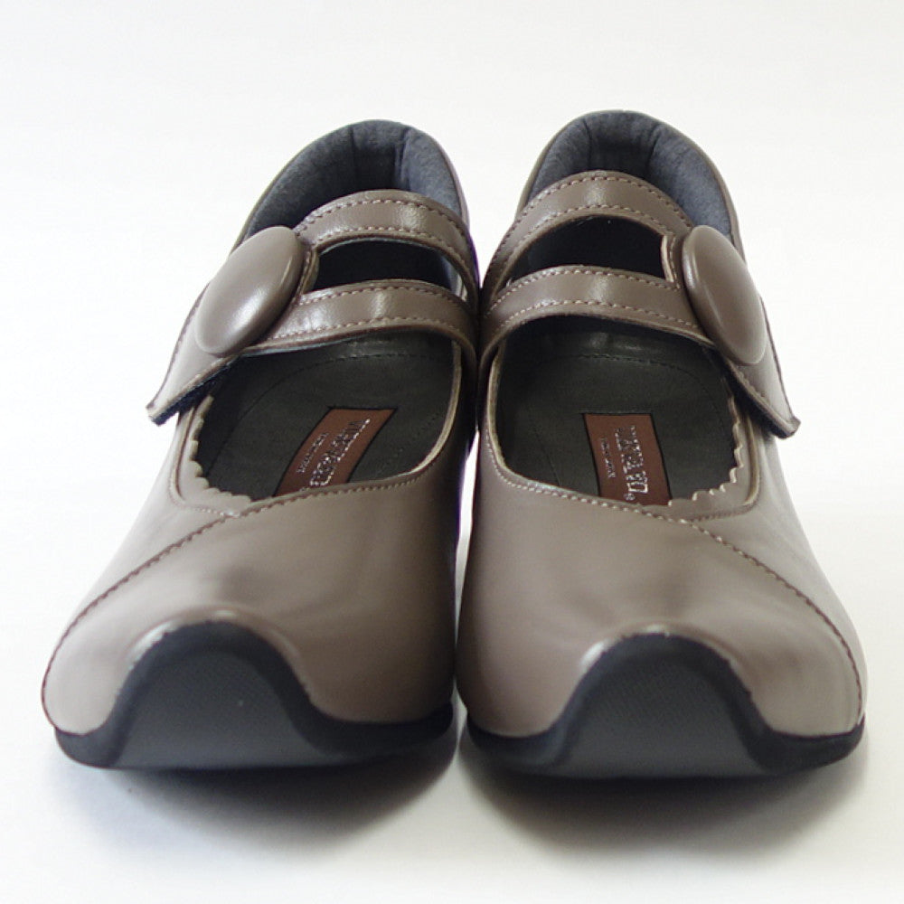 VIGEVANO ビジェバノ 7002 ダークオーク（日本製）ゆったりEEEE ストラップパンプス「靴」