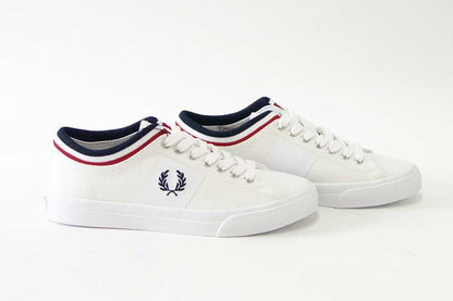 FRED PERRY フレッドペリー B7106（ユニセックス）Underspin Tipped Cuff Twill  カラー：ホワイト／ネイビー（100A）   「靴」