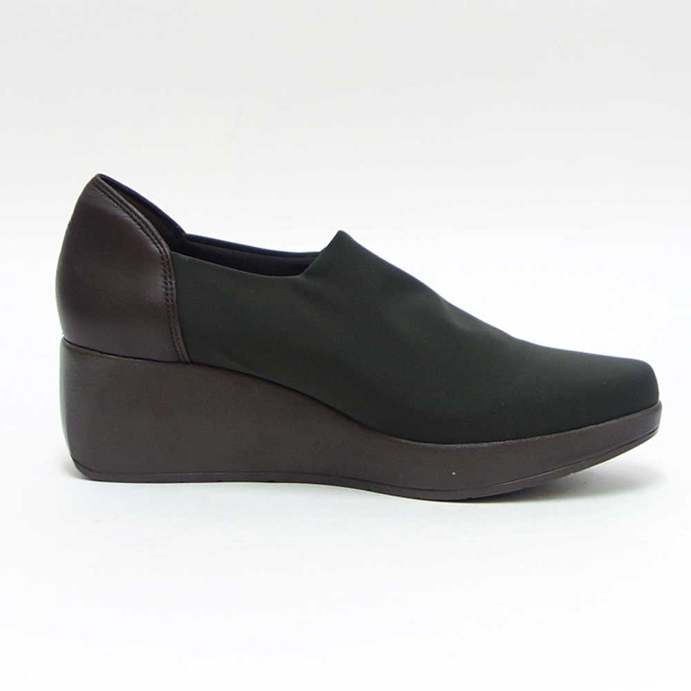 フィズリーンFIZZREEN804ダークブラウン（レディース）ウェッジヒールストレッチ甲深パンプスEEE（日本製）撥水「靴」