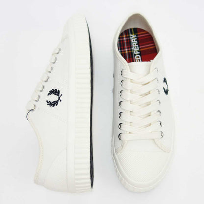 【SALE 30%OFF】 FRED PERRY フレッドペリー B8108（ユニセックス）Hughes Low Canvas カラー：LIGHT ECRU（760）   「靴」