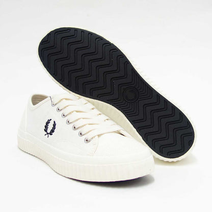 【SALE 30%OFF】 FRED PERRY フレッドペリー B8108（ユニセックス）Hughes Low Canvas カラー：LIGHT ECRU（760）   「靴」