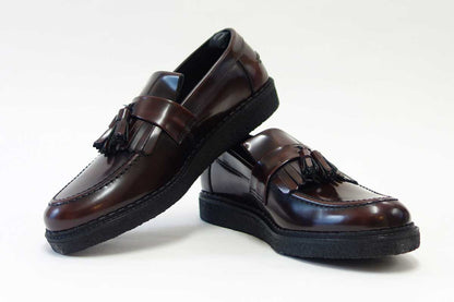 フレッドペリー FRED PERRY B58278 158（ユニセックス）Fred Perry George Cox Tassel Loafer Leather カラー：OXBLOOD「靴」