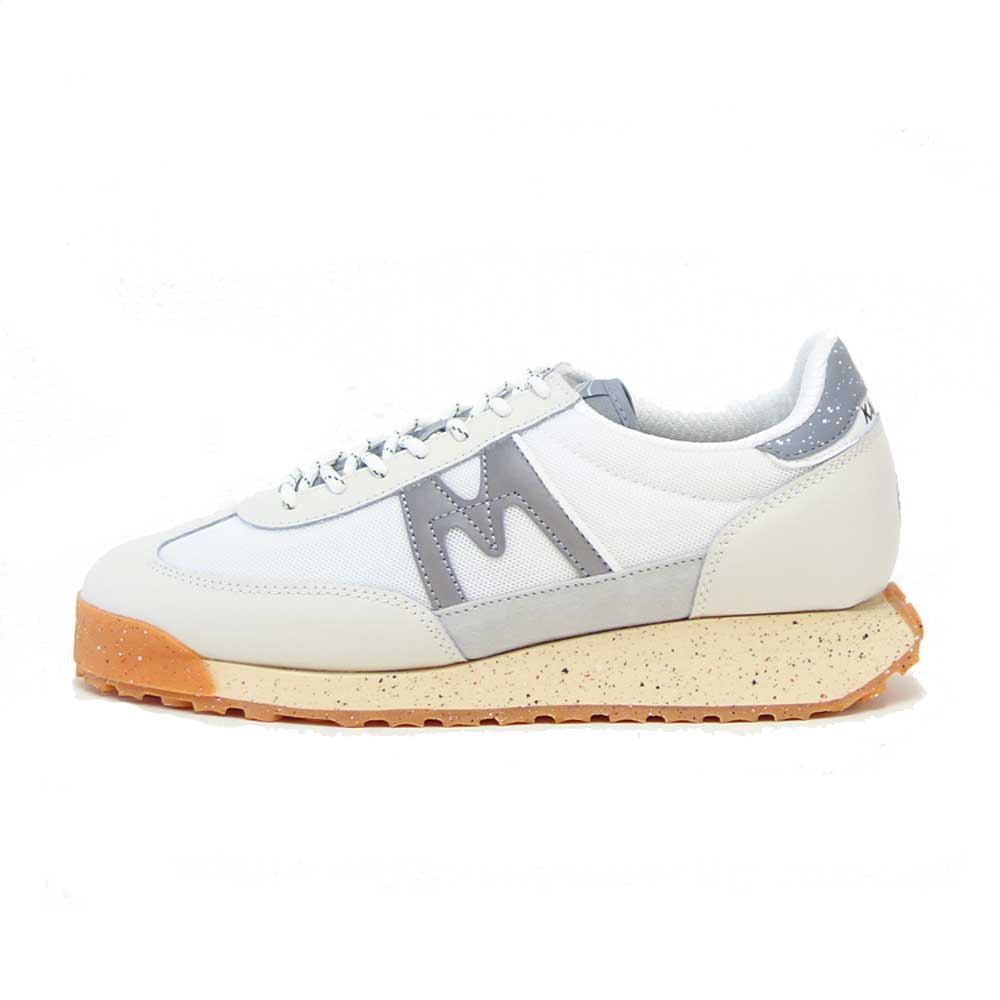 カルフ KARHU メスタリ コントロール (MESTARI CONTRO)  KH 840007 （ユニセックス）リリーホワイト / シルバー  軽量スニーカー「靴」