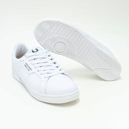 FREDPERRYフレッドペリーB1315134（ユニセックス）B722TEXTUREDLEATHER/SNCE1952カラー：WHITE天然皮革のローカットスニーカー「靴」