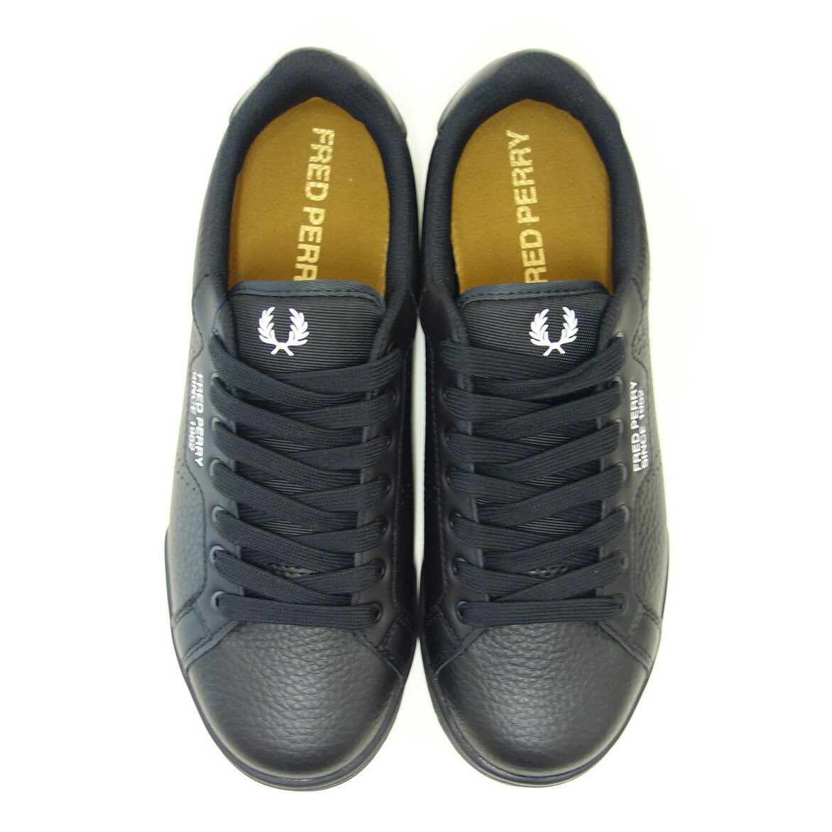 FREDPERRYフレッドペリーB1315220（ユニセックス）B722TEXTUREDLEATHER/SNCE1952カラー：BLACK天然皮革のローカットスニーカー「靴」