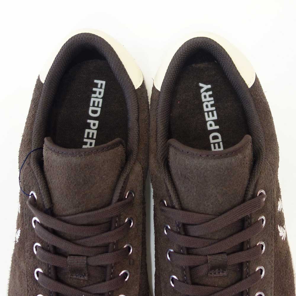 FREDPERRYフレッドペリーB2328Q21（メンズ）TENNISSHOESUEDE（テニスシュースエード）カラー：BURNTTABACCO天然皮革ローカットスニーカー「靴」