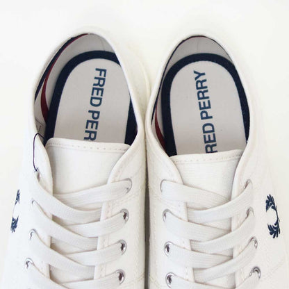 FREDPERRYフレッドペリーB2332T60（メンズ）B708VINTAGETENNISCANVAS（ヴィンテージテニスキャンバス）カラー：スノーホワイトローカットスニーカー「靴」