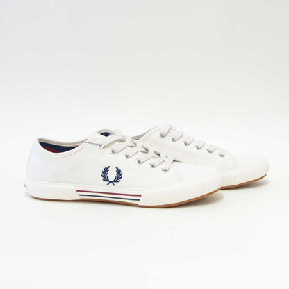 FREDPERRYフレッドペリーB2332T60（メンズ）B708VINTAGETENNISCANVAS（ヴィンテージテニスキャンバス）カラー：スノーホワイトローカットスニーカー「靴」