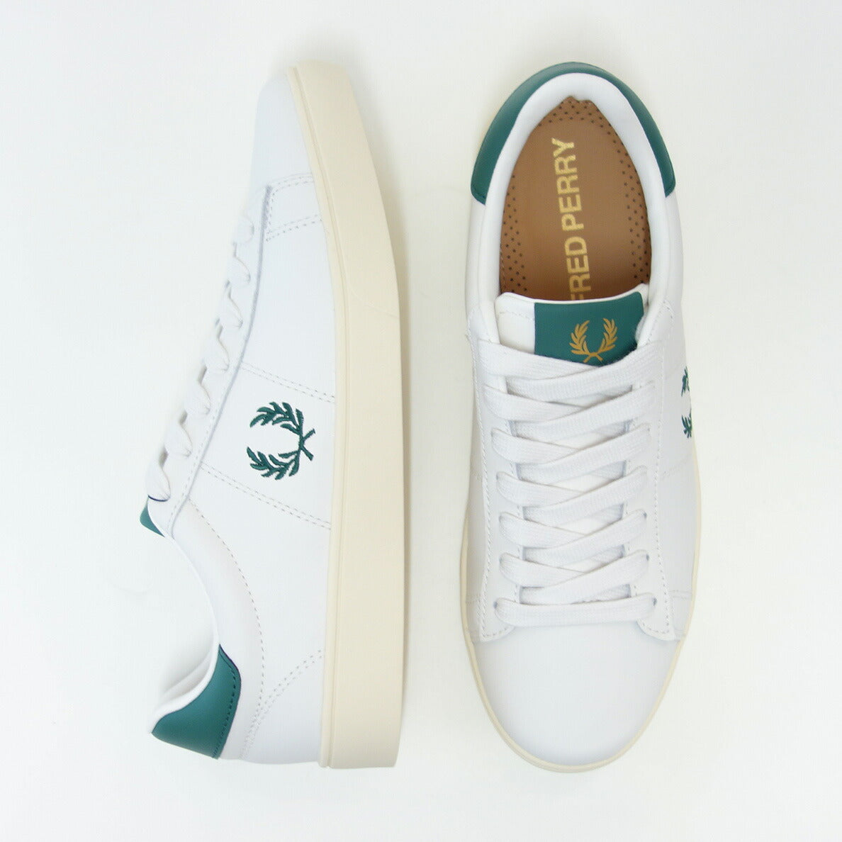 FREDPERRYフレッドペリーB4334D06（ユニセックス）SPENCERLEATHER（スペンサーレザー）カラー：LIGHTECRU天然皮革のローカットスニーカー「靴」