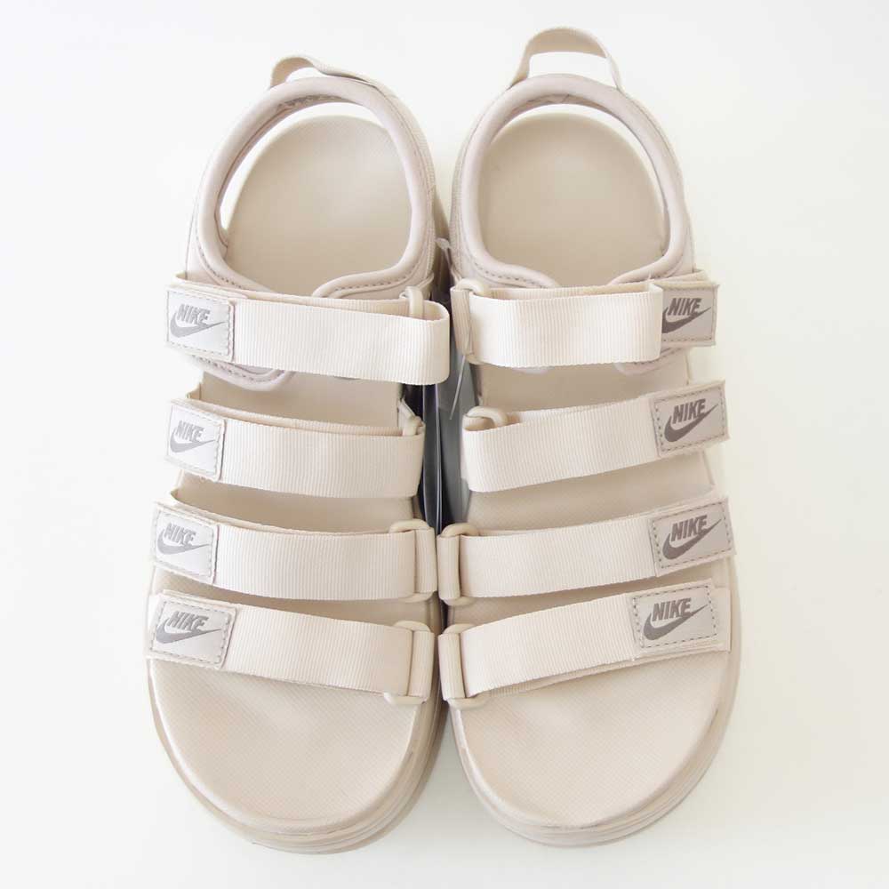 NIKEナイキウィメンズアイコンクラシックサンダルDH0223102サンドドリフト/ミンクブラウン/ヘンプ（レディース）NIKEWICONCLASSICSANDAL厚底バックストラップ「靴」