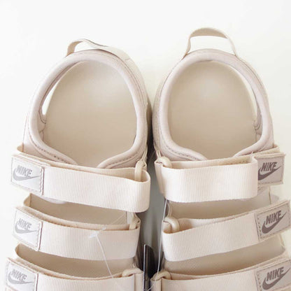 NIKEナイキウィメンズアイコンクラシックサンダルDH0223102サンドドリフト/ミンクブラウン/ヘンプ（レディース）NIKEWICONCLASSICSANDAL厚底バックストラップ「靴」