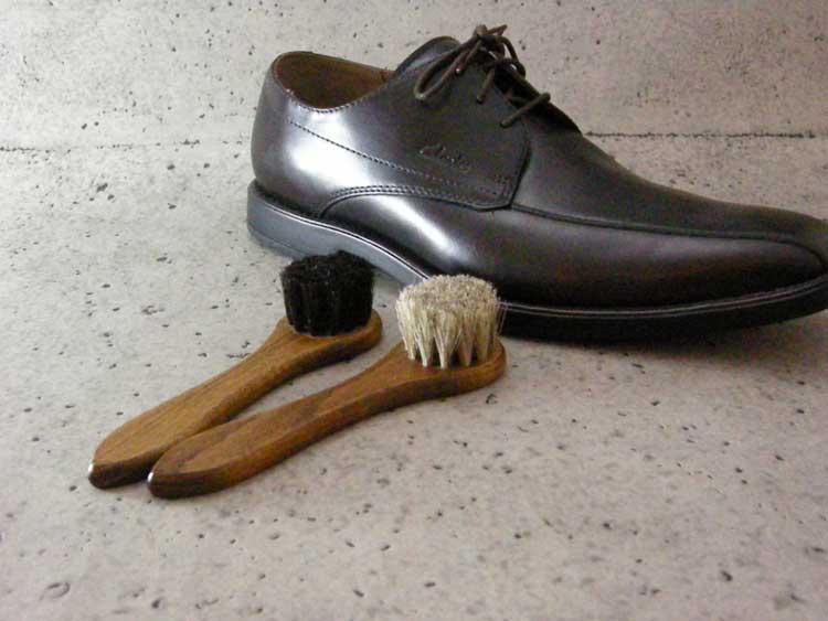 馬毛使用の靴用ブラシ（ハンドルブラシ） Columbus コロンブス ジャーマンブラシ  良質な馬毛ブラシ（ドイツ製） 靴 シューズ