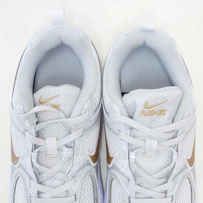 NIKEナイキHQ6412104V5RNRPSホワイト/メタリックゴールド（キッズシューズ）ランニングスニーカー「靴」