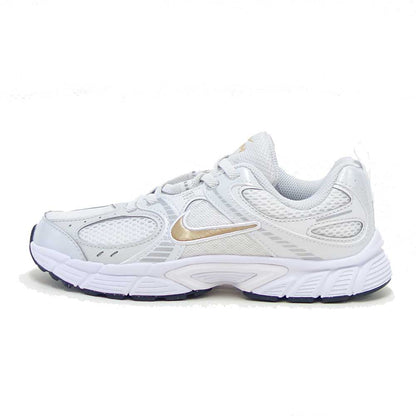 NIKE ナイキ HQ6412 104 V5 RNR PS ホワイト/メタリックゴールド  （キッズシューズ） ランニング スニーカー「靴」