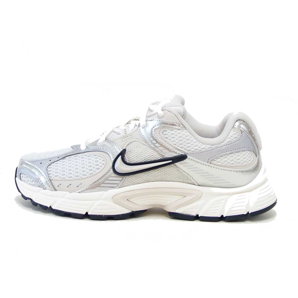 NIKEナイキウィメンズV5RNRhq7901104SUMMITWHITE/LTOREWOODBRN（レディース）スニーカースポーツシューズ「靴」