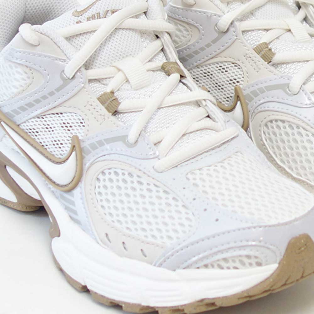 NIKEナイキウィメンズV5RNRhq7901115セイル/セイル（レディース）スニーカースポーツシューズ「靴」