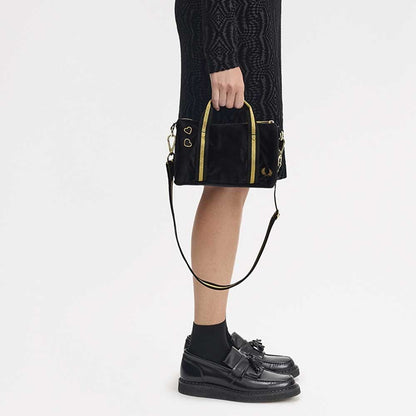 フレッドペリーバッグFREDPERRYAmyWinehouseMiniVelourBarrelBagL1185102(BLACK)ショルダーボストンバッグ