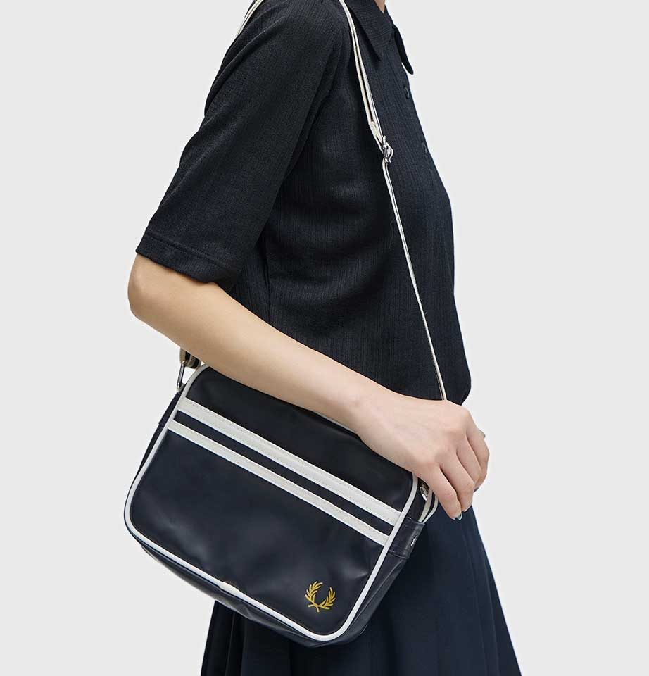 フレッドペリーバッグFREDPERRYClassicMiniShoulderBagL2168(D57：BLACK/ECRU)ショルダーボディバッグサイドバッグ