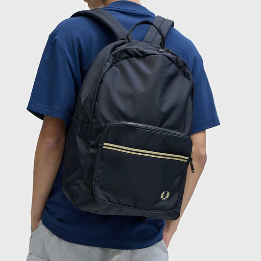 FREDPERRYフレッドペリーTippedTapeBackpackL2807102（ブラック）リュックバックパック