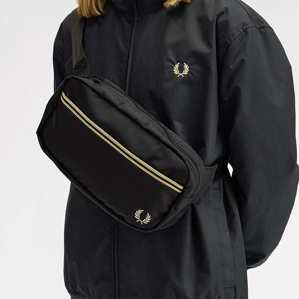 フレッドペリーバッグFREDPERRYTippedTapeCrossbodyBagL2808(102:BLACK)クロスボディボディバッグサイドバッグ