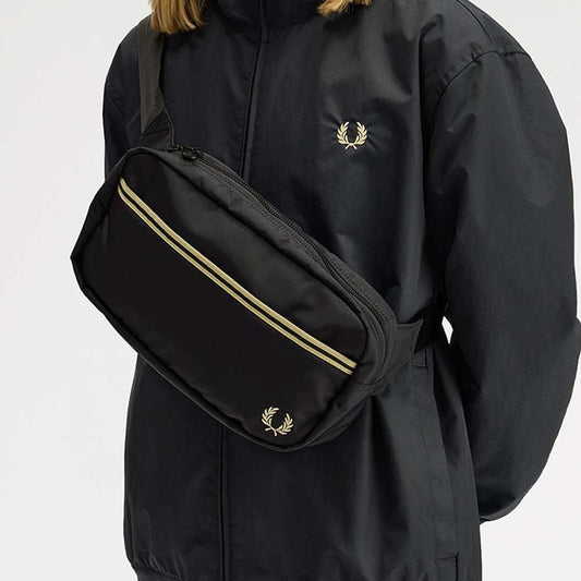 フレッドペリーバッグFREDPERRYTippedTapeCrossbodyBagL2808(102:BLACK)クロスボディボディバッグサイドバッグ